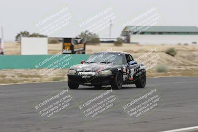 media/Jun-01-2025-CalClub SCCA (Sun) [[eae223c5dd]]/Group 5/Race (Front Straight)/